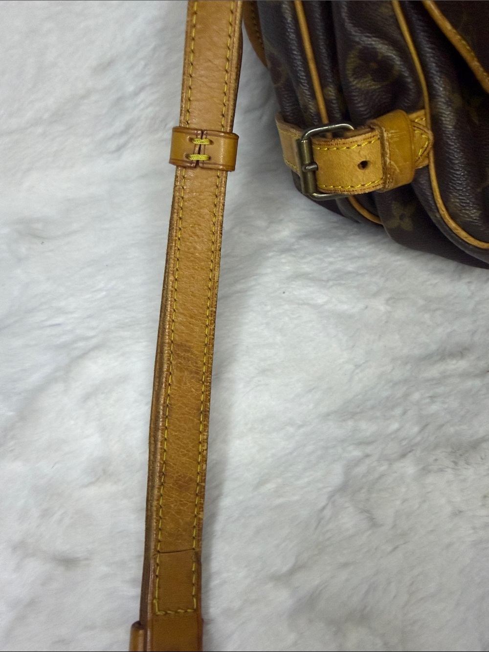 Louis Vuitton Saumur PM Monogram Canvas Messenger/Crossbody Bag - Picture 10 of 10